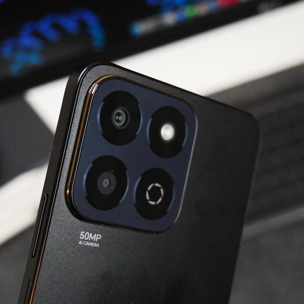 অনার ২০০ মোবাইল ক্যামেরা 